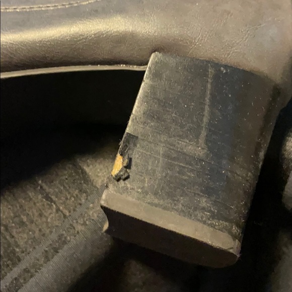 Low heeled gray booties - Picture 3 of 5